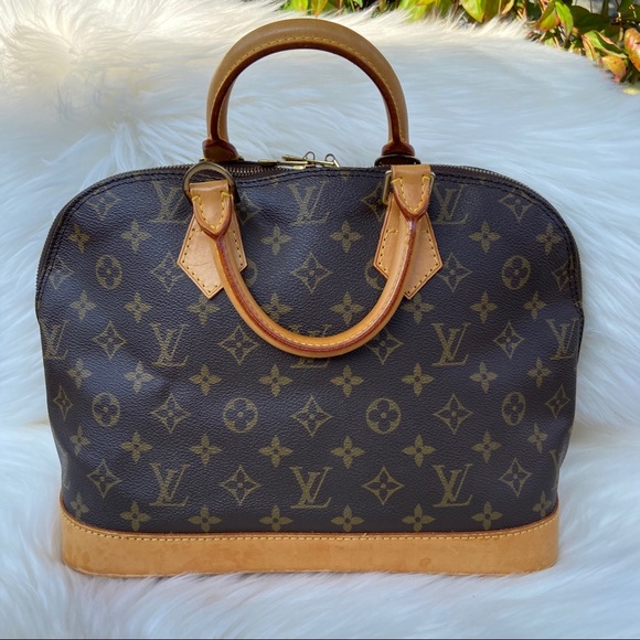 Louis Vuitton Alma PM Dome Bag - Picture 4 of 11